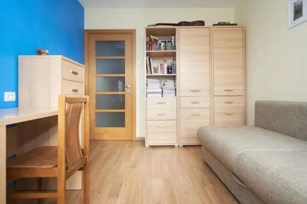 Cozy Private Room In A Three Room Apartment Free Parking Feel Like At Home Вильнюс Экстерьер фото